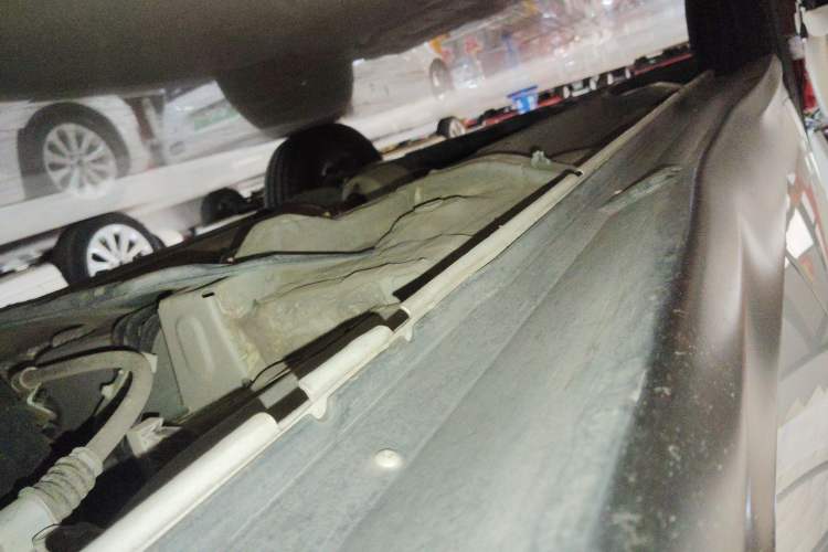Used Mitsubishi ASX 2018 2.0L CVT Two-Wheel Drive Deluxe Edition Left Side Sill