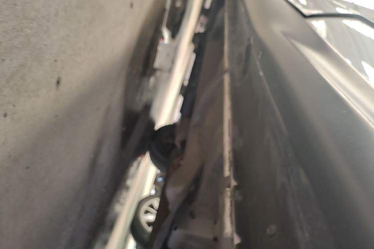 Used Mitsubishi ASX 2018 2.0L CVT Two-Wheel Drive Elite Edition Left Side Sill