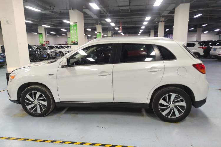 Used Mitsubishi ASX 2018 2.0L CVT Two-Wheel Drive Deluxe Edition Left Side