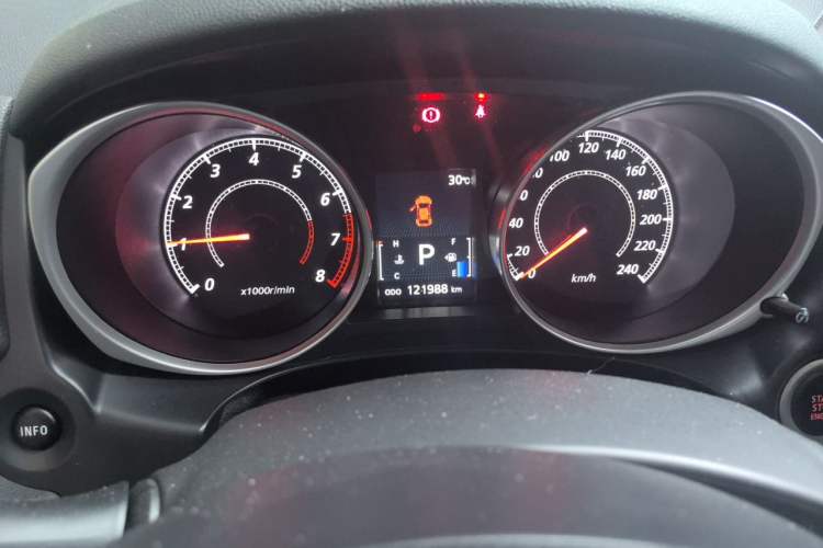 Used Mitsubishi ASX 2018 2.0L CVT Two-Wheel Drive Deluxe Edition Odometer Close Up