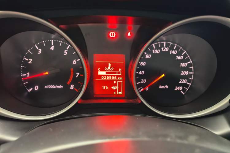 Used Mitsubishi ASX 2018 1.6L Manual Two-Wheel Drive Fashion Edition Odometer Close Up