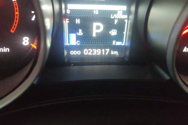 Used Mitsubishi ASX 2018 2.0L CVT Two-Wheel Drive Deluxe Edition Odometer Close Up