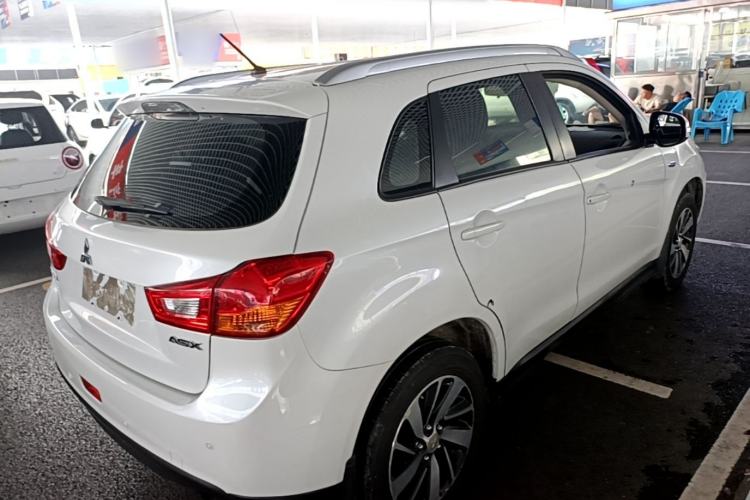 Used Mitsubishi ASX 2018 2.0L CVT Two-Wheel Drive Deluxe Edition Rear Right 45 Deg
