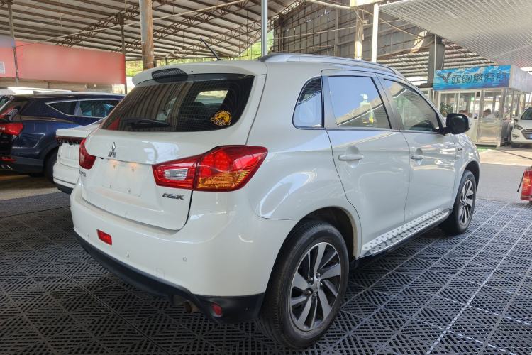 Used Mitsubishi ASX 2018 2.0L CVT Two-Wheel Drive Deluxe Edition Rear Right 45 Deg