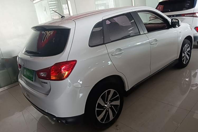 Used Mitsubishi ASX 2018 2.0L CVT Two-Wheel Drive Elite Edition Rear Right 45 Deg