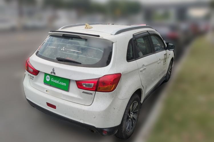Used Mitsubishi ASX 2018 2.0L CVT Two-Wheel Drive Deluxe Edition Rear Right 45 Deg