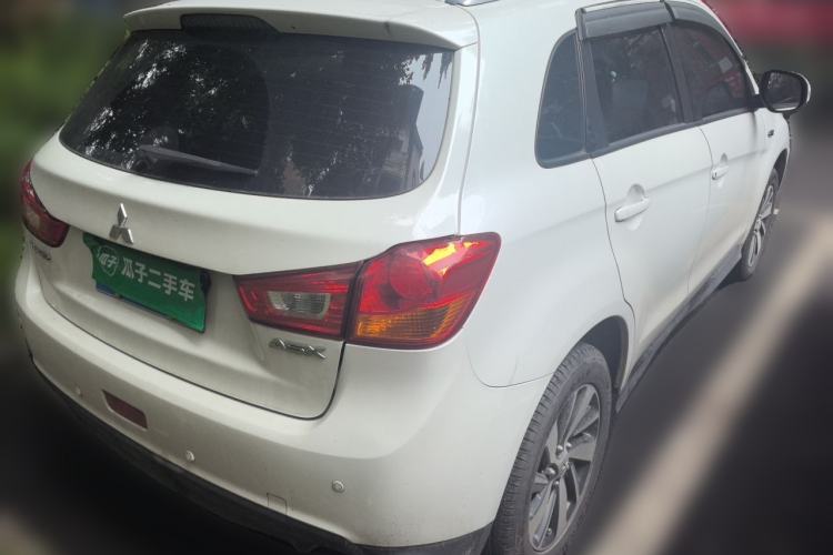 Used Mitsubishi ASX 2018 2.0L CVT Two-Wheel Drive Deluxe Edition Rear Right 45 Deg