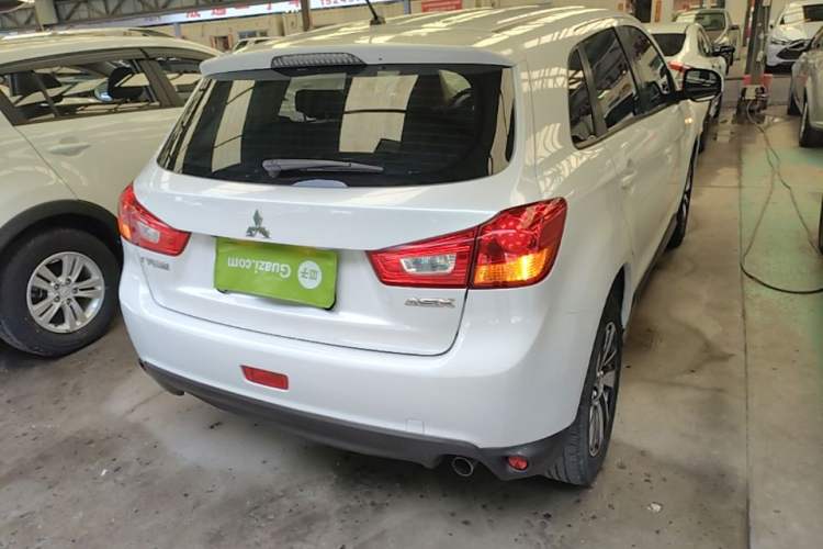Used Mitsubishi ASX 2018 2.0L CVT Two-Wheel Drive Elite Edition Rear Right 45 Deg