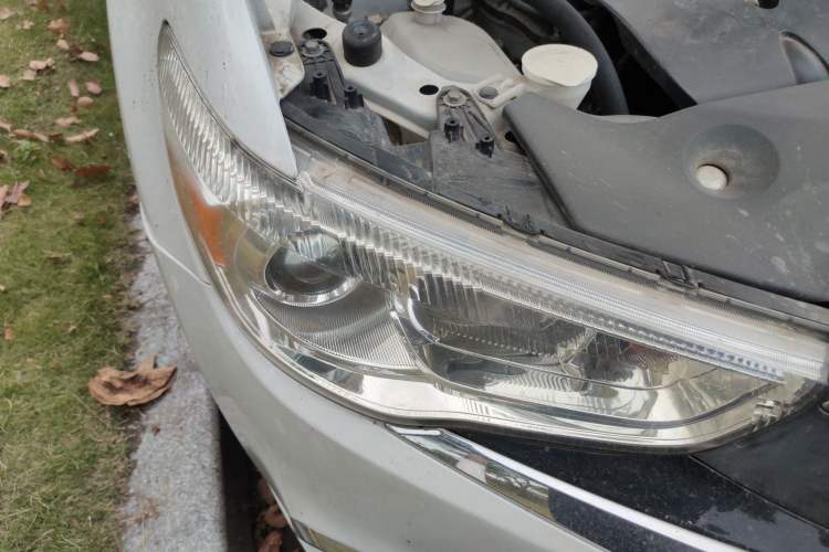Used Mitsubishi ASX 2018 2.0L CVT Two-Wheel Drive Deluxe Edition Right Front Headlight