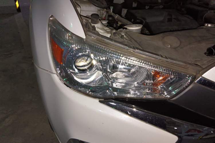Used Mitsubishi ASX 2018 1.6L Manual Two-Wheel Drive Dynamic Edition Right Front Headlight