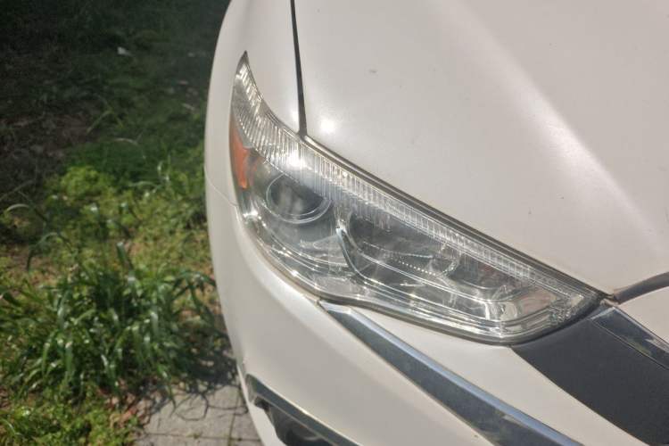 Used Mitsubishi ASX 2018 1.6L Manual Two-Wheel Drive Dynamic Edition Right Front Headlight
