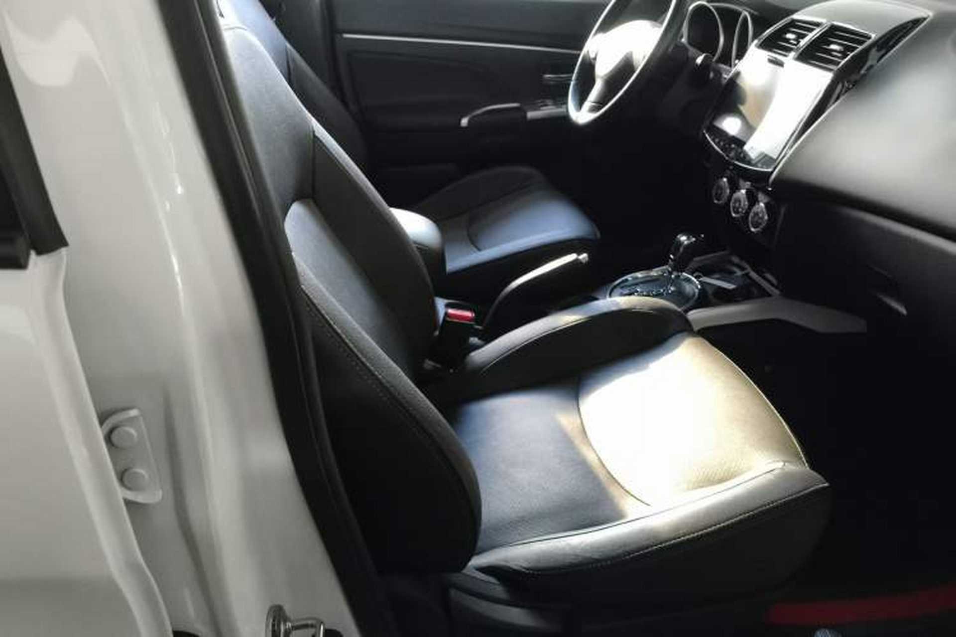 Used Mitsubishi ASX 2018 2.0L CVT Two-Wheel Drive Deluxe Edition Right Front Seat