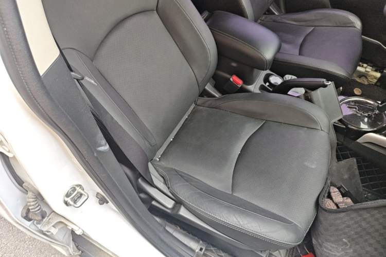 Used Mitsubishi ASX 2018 2.0L CVT Two-Wheel Drive Deluxe Edition Right Front Seat