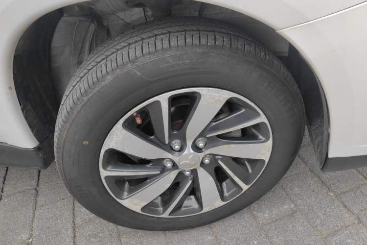 Used Mitsubishi ASX 2018 2.0L CVT Two-Wheel Drive Deluxe Edition Right Front Wheel Hub