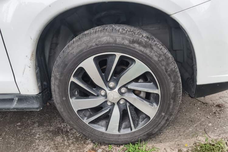 Used Mitsubishi ASX 2018 2.0L CVT Two-Wheel Drive Deluxe Edition Right Front Wheel Hub