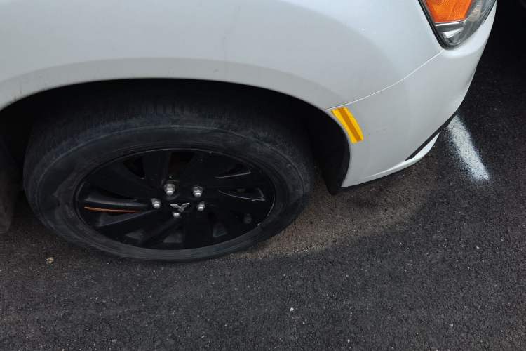 Used Mitsubishi ASX 2018 2.0L CVT Two-Wheel Drive Smart Orange Edition Right Front Wheel Hub