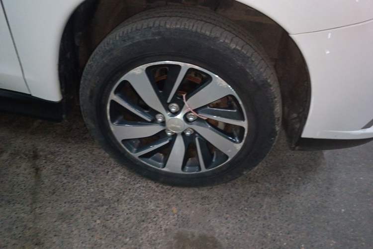 Used Mitsubishi ASX 2018 1.6L Manual Two-Wheel Drive Fashion Edition Right Front Wheel Hub