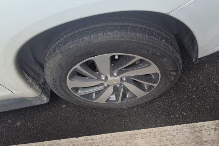 Used Mitsubishi ASX 2018 2.0L CVT Two-Wheel Drive Deluxe Edition Right Front Wheel Hub