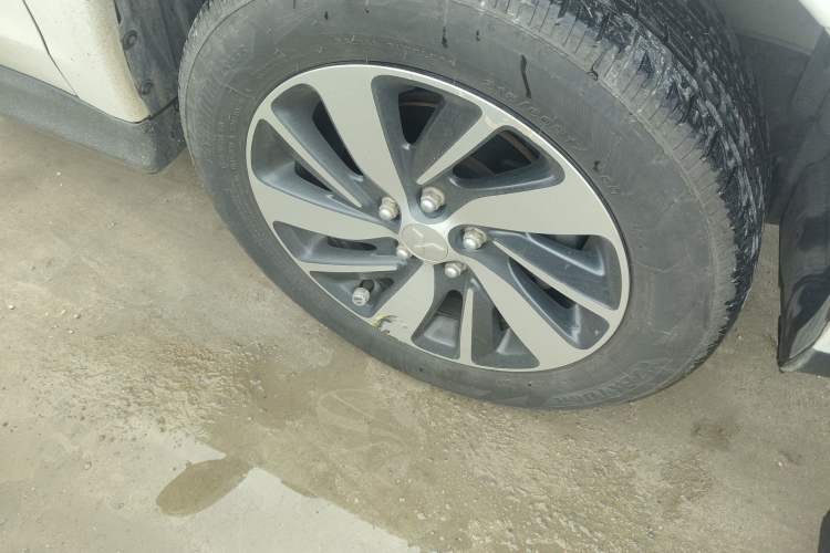 Used Mitsubishi ASX 2018 2.0L CVT Two-Wheel Drive Deluxe Edition Right Front Wheel Hub