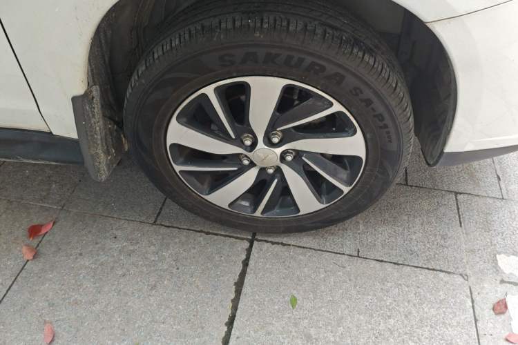 Used Mitsubishi ASX 2018 2.0L CVT Two-Wheel Drive Elite Edition Right Front Wheel Hub
