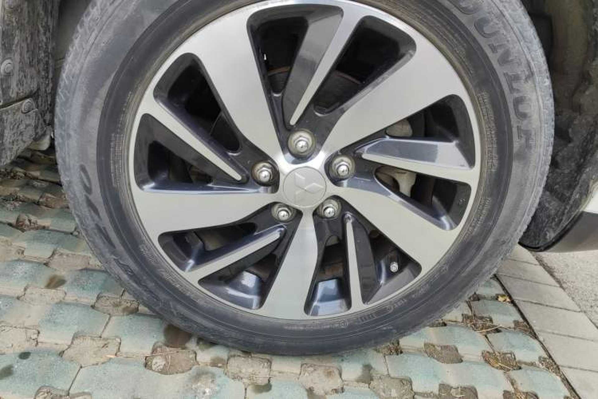 Used Mitsubishi ASX 2018 2.0L CVT Two-Wheel Drive Deluxe Edition Right Front Wheel Hub