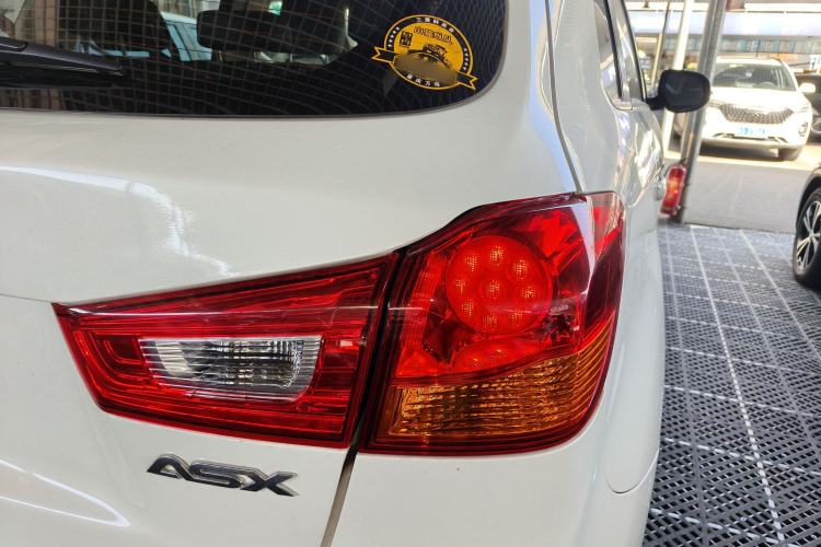 Used Mitsubishi ASX 2018 2.0L CVT Two-Wheel Drive Deluxe Edition Right Rear Taillight