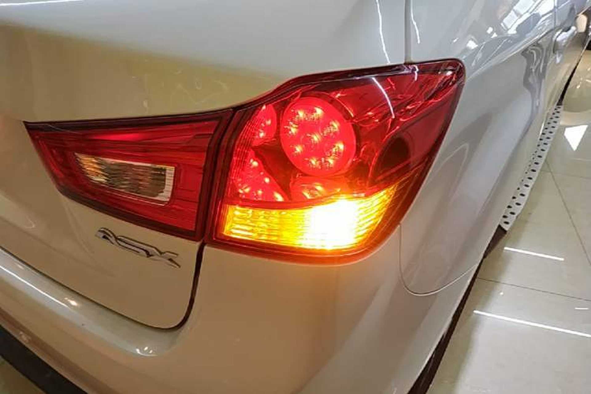 Used Mitsubishi ASX 2018 1.6L Manual Two-Wheel Drive Fashion Edition Right Rear Taillight