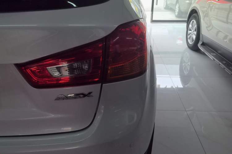 Used Mitsubishi ASX 2018 1.6L Manual Two-Wheel Drive Dynamic Edition Right Rear Taillight