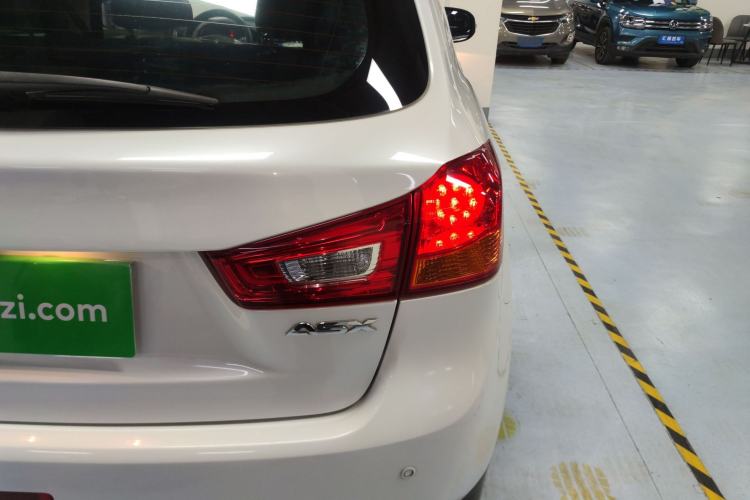 Used Mitsubishi ASX 2018 2.0L CVT Two-Wheel Drive Deluxe Edition Right Rear Taillight
