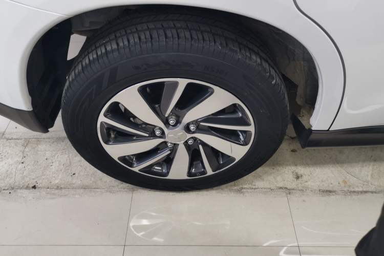 Used Mitsubishi ASX 2018 2.0L CVT Two-Wheel Drive Elite Edition Right Rear Wheel Hub