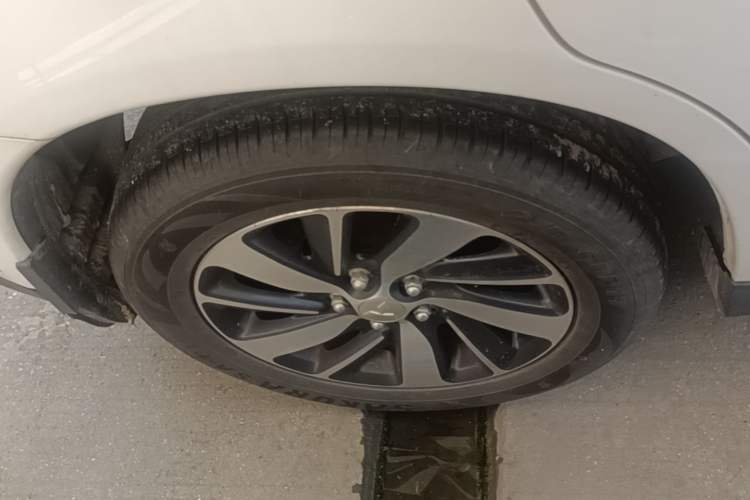 Used Mitsubishi ASX 2018 2.0L CVT Two-Wheel Drive Elite Edition Right Rear Wheel Hub