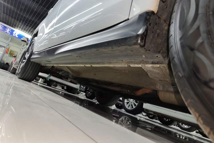 Used Mitsubishi ASX 2018 2.0L CVT Two-Wheel Drive Deluxe Edition Right Side Sill