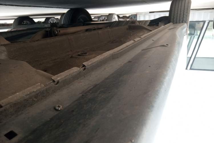 Used Mitsubishi ASX 2018 2.0L CVT Two-Wheel Drive Deluxe Edition Right Side Sill