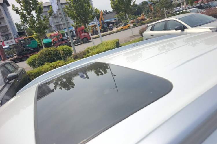 Used Mitsubishi ASX 2018 2.0L CVT Two-Wheel Drive Deluxe Edition Roof