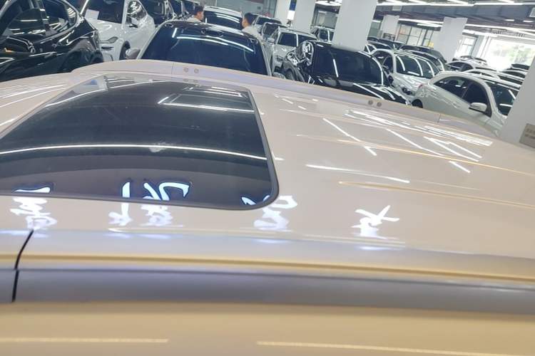 Used Mitsubishi ASX 2018 2.0L CVT Two-Wheel Drive Deluxe Edition Roof