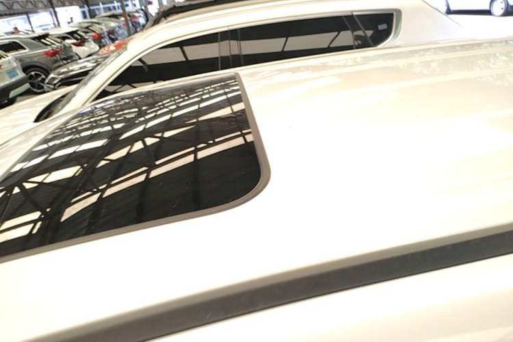 Used Mitsubishi ASX 2018 2.0L CVT Two-Wheel Drive Elite Edition Roof