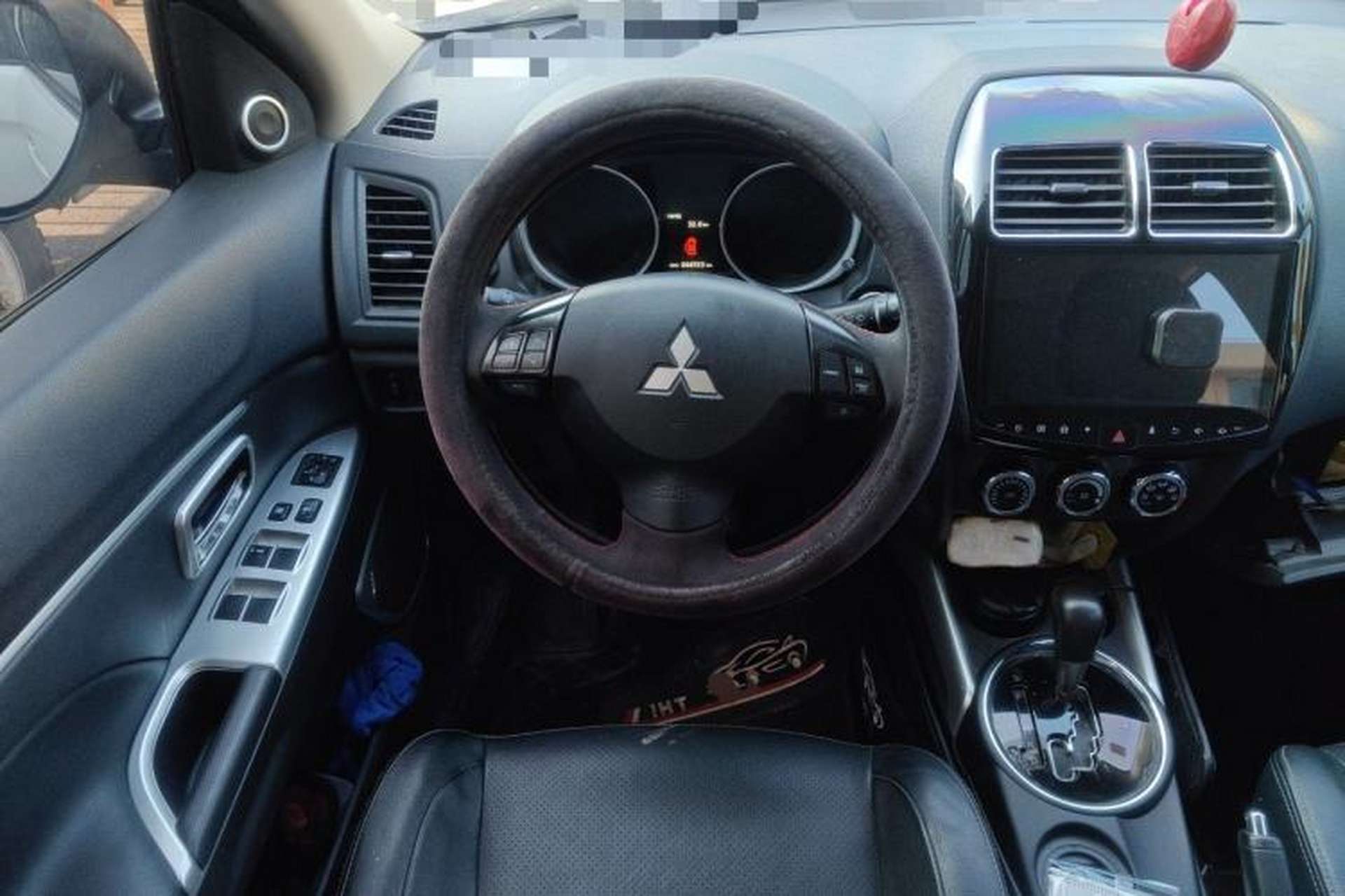 Used Mitsubishi ASX 2018 2.0L CVT Two-Wheel Drive Deluxe Edition Steering Wheel