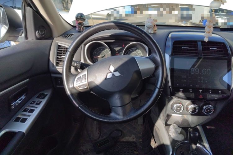 Used Mitsubishi ASX 2018 2.0L CVT Two-Wheel Drive Deluxe Edition Steering Wheel