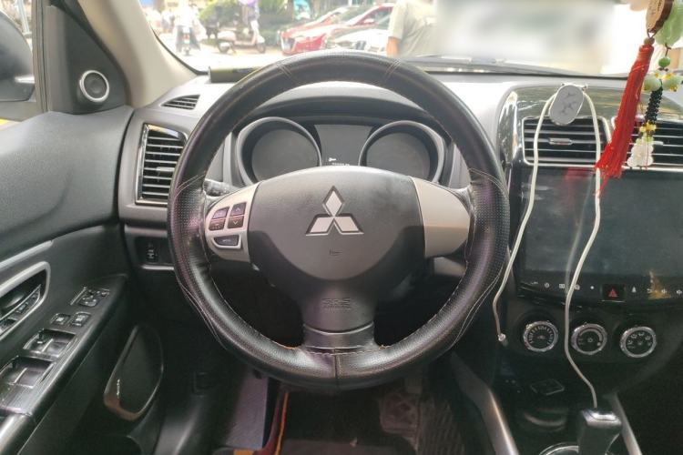 Used Mitsubishi ASX 2018 2.0L CVT Two-Wheel Drive Deluxe Edition Steering Wheel