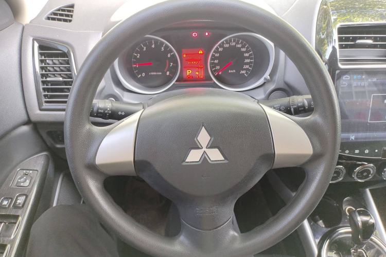 Used Mitsubishi ASX 2018 2.0L CVT Two-Wheel Drive Elite Edition Steering Wheel