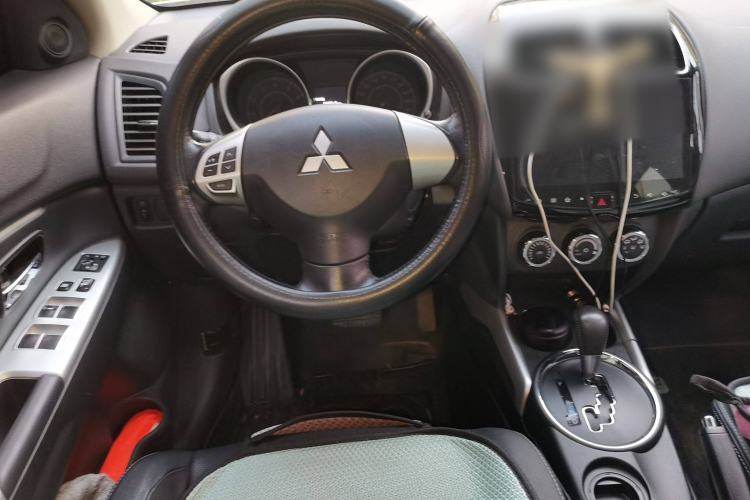 Used Mitsubishi ASX 2018 2.0L CVT Two-Wheel Drive Deluxe Edition Steering Wheel