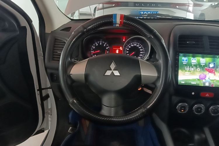 Used Mitsubishi ASX 2018 2.0L CVT Two-Wheel Drive Elite Edition Steering Wheel