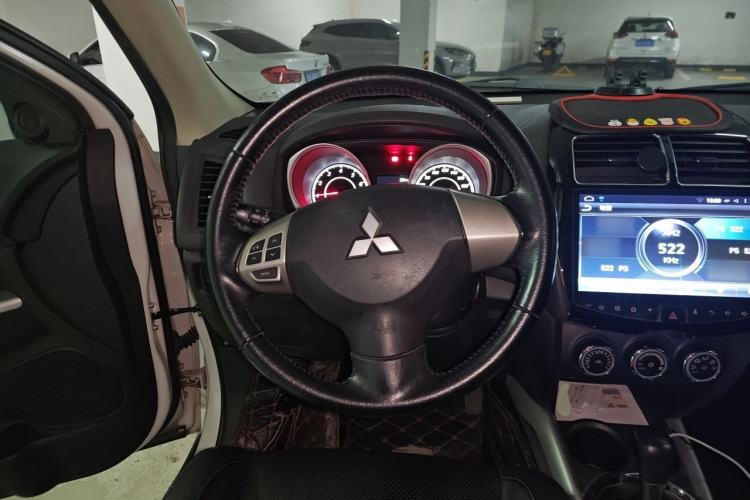 Used Mitsubishi ASX 2018 2.0L CVT Two-Wheel Drive Deluxe Edition Steering Wheel