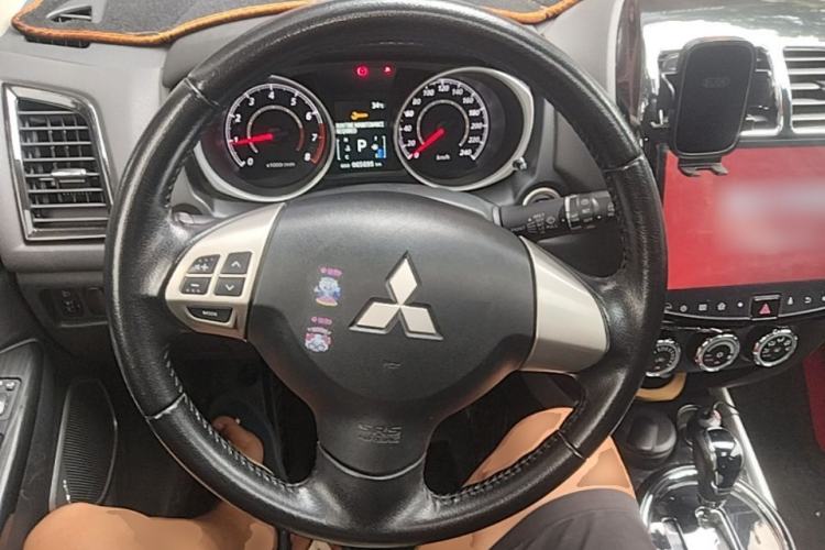 Used Mitsubishi ASX 2018 2.0L CVT Two-Wheel Drive Deluxe Edition Steering Wheel