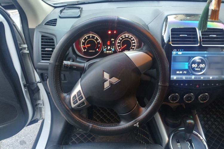 Used Mitsubishi ASX 2018 2.0L CVT Two-Wheel Drive Deluxe Edition Steering Wheel