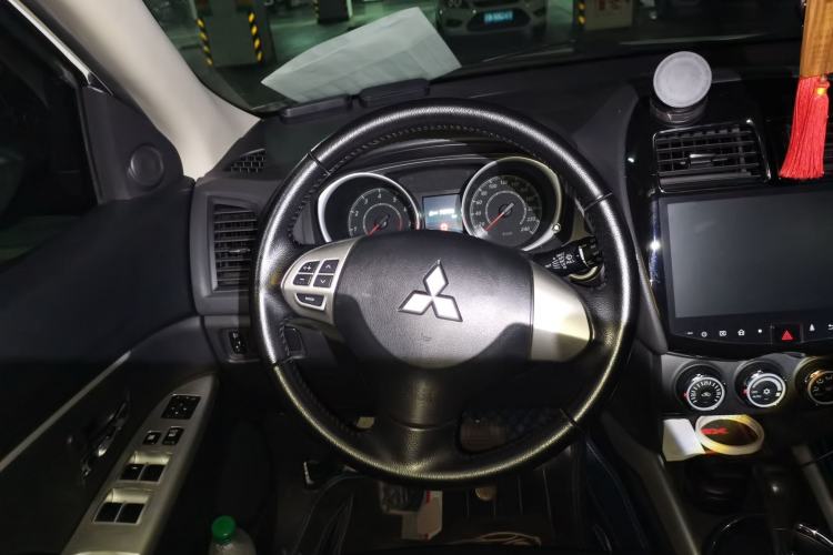 Used Mitsubishi ASX 2018 2.0L CVT Two-Wheel Drive Deluxe Edition Steering Wheel