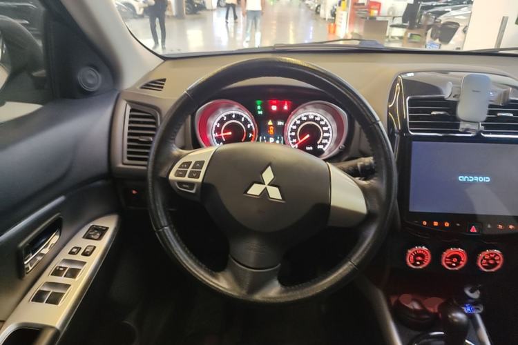 Used Mitsubishi ASX 2018 2.0L CVT Two-Wheel Drive Deluxe Edition Steering Wheel