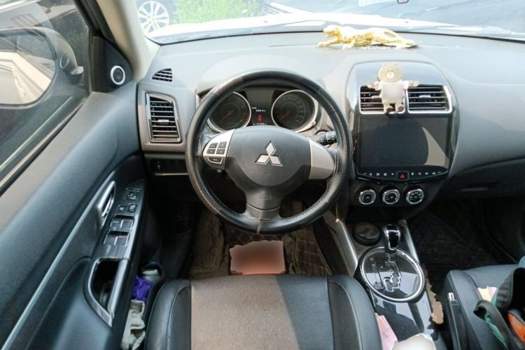 Used Mitsubishi ASX 2018 2.0L CVT Two-Wheel Drive Deluxe Edition Steering Wheel