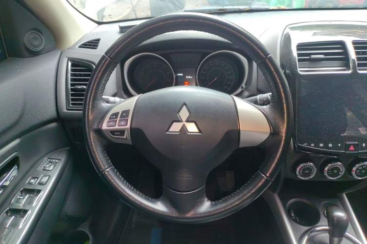 Used Mitsubishi ASX 2018 2.0L CVT Two-Wheel Drive Deluxe Edition Steering Wheel