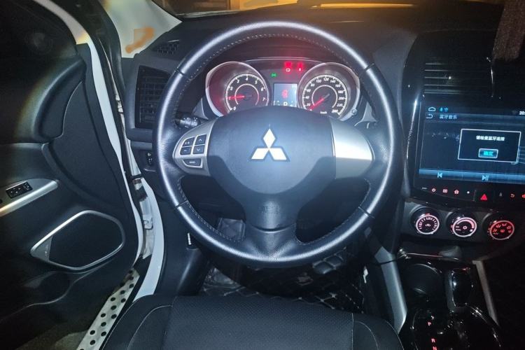 Used Mitsubishi ASX 2018 2.0L CVT Two-Wheel Drive Deluxe Edition Steering Wheel